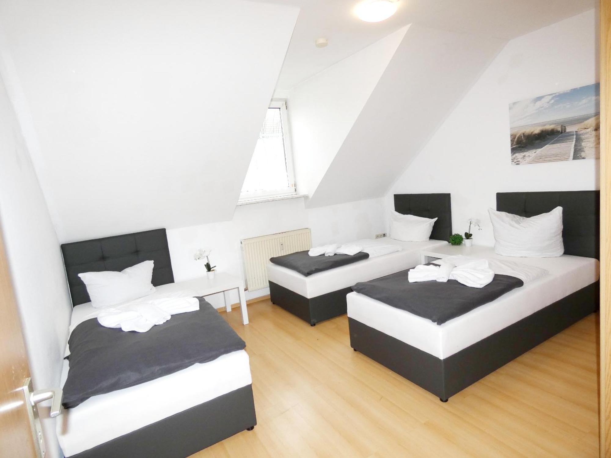 Sunnyhome Monteurwohnungen Und Apartments In Weiden Weiden in der Oberpfalz Esterno foto