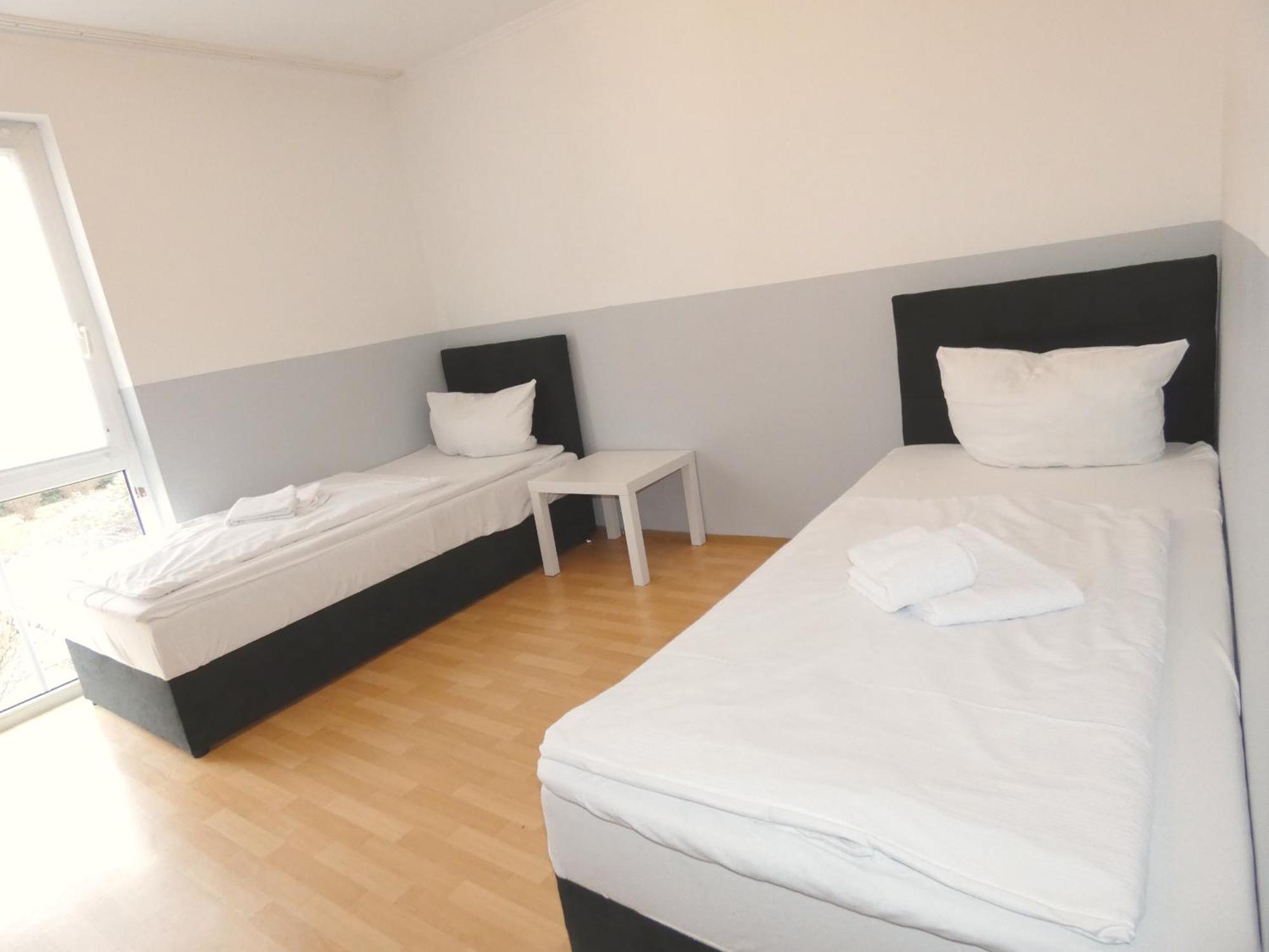Sunnyhome Monteurwohnungen Und Apartments In Weiden Weiden in der Oberpfalz Esterno foto